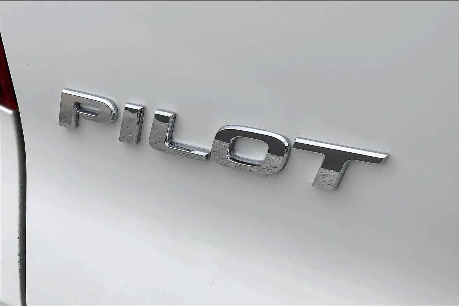 Used 2018 Honda Pilot EX-L image 7