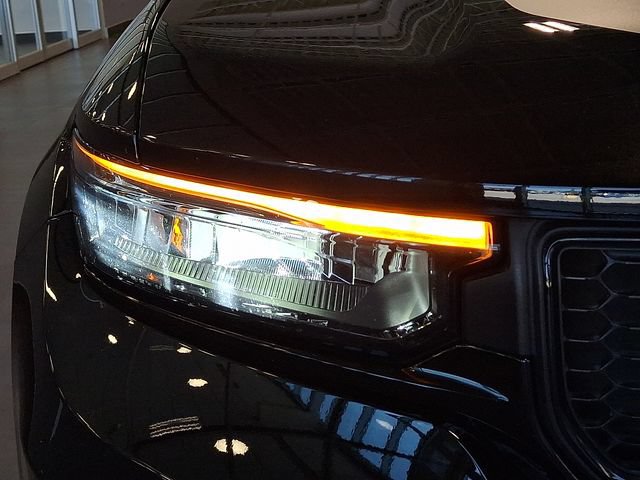 Used 2023 Jeep Grand Cherokee Trailhawk w/ Luxury Tech Group III AWD/4WD image 8