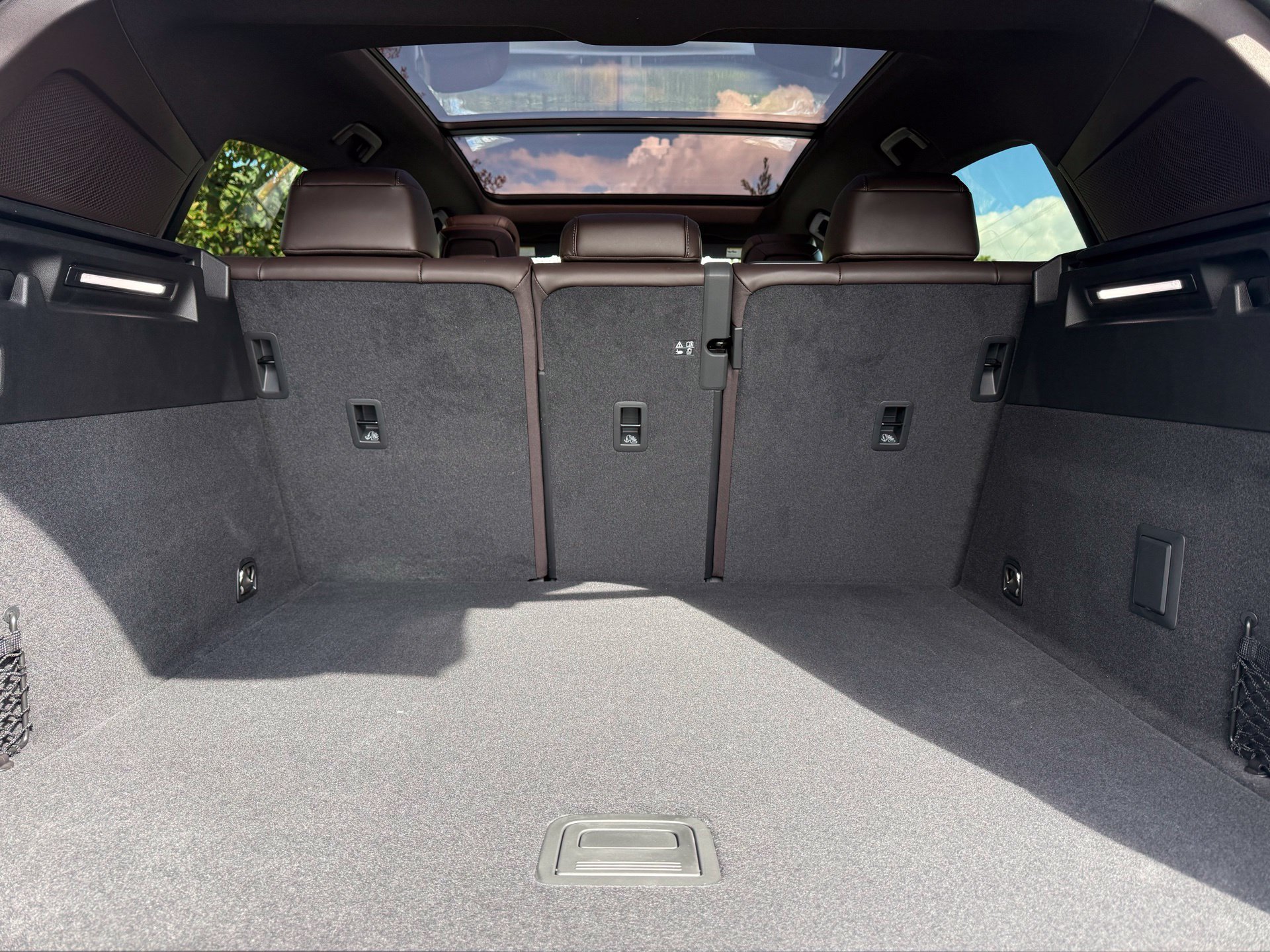 New 2026 Porsche Cayenne Electric AWD/4WD image 35