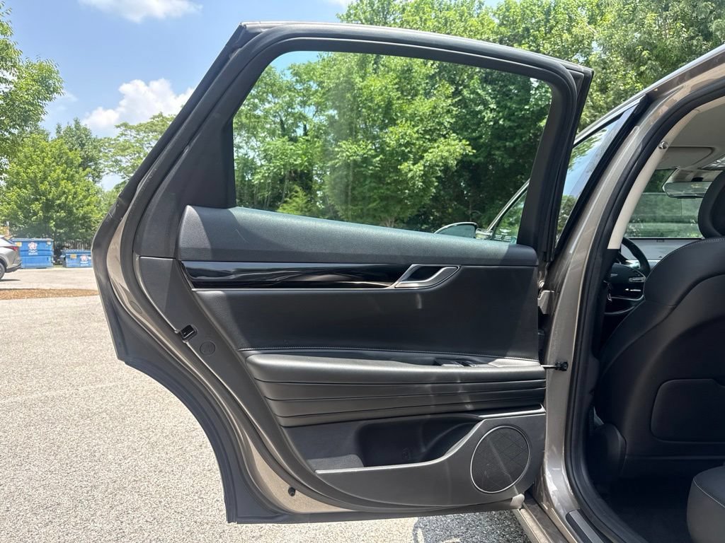 Used 2021 Genesis G80 2.5T AWD/4WD image 25
