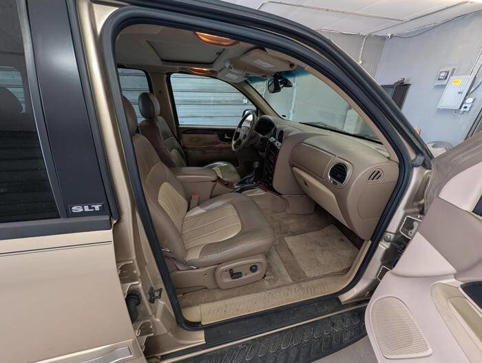 Used 2004 GMC Envoy SLT AWD/4WD image 29
