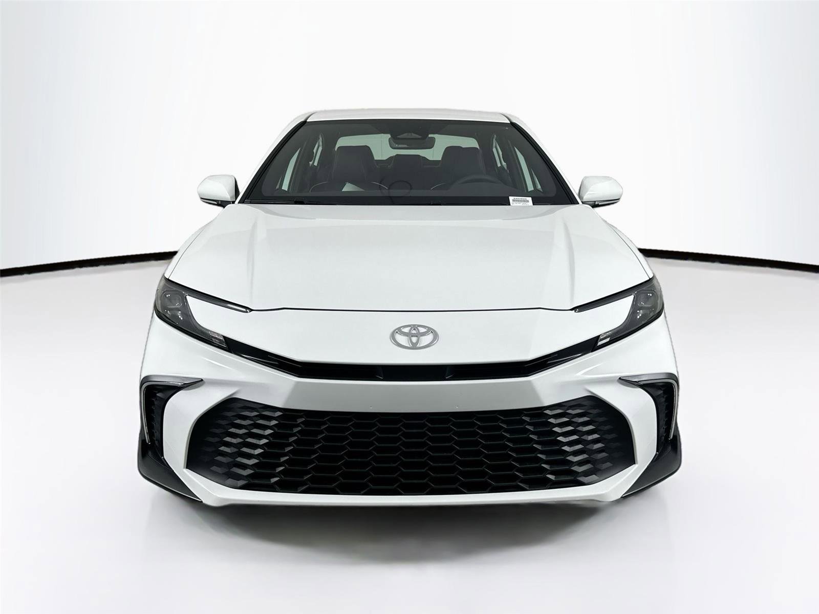 New 2026 Toyota Camry SE image 3