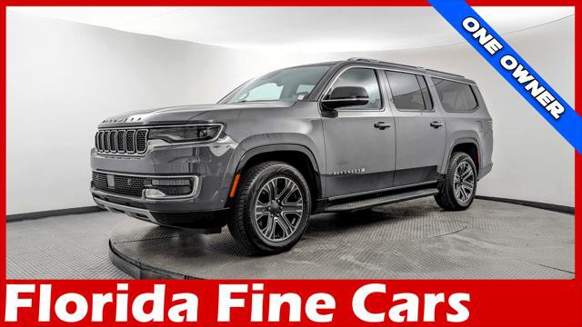 Used 2024 Jeep Wagoneer L Series II w/ Flexible Seating Group RWD image 1