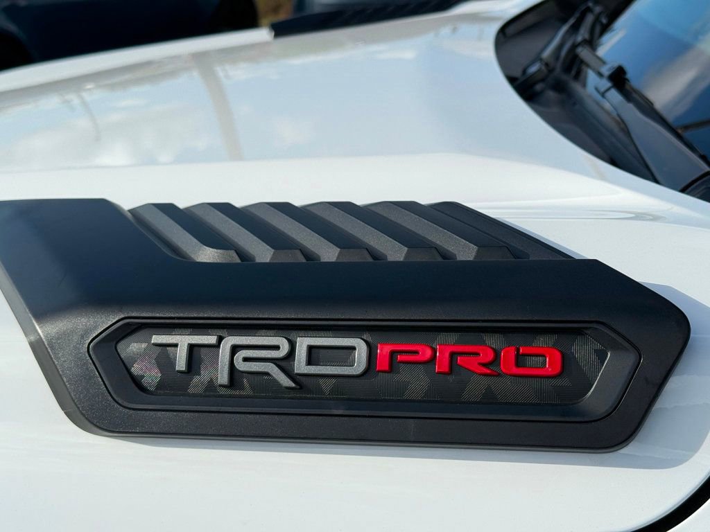 Used 2025 Toyota Sequoia TRD Pro AWD/4WD image 9
