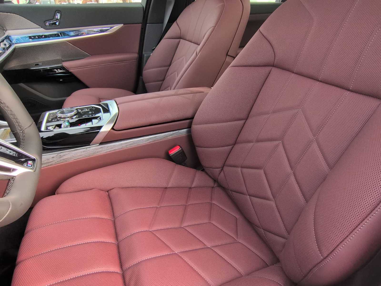 New 2026 BMW 750e xDrive 750e xDrive image 17