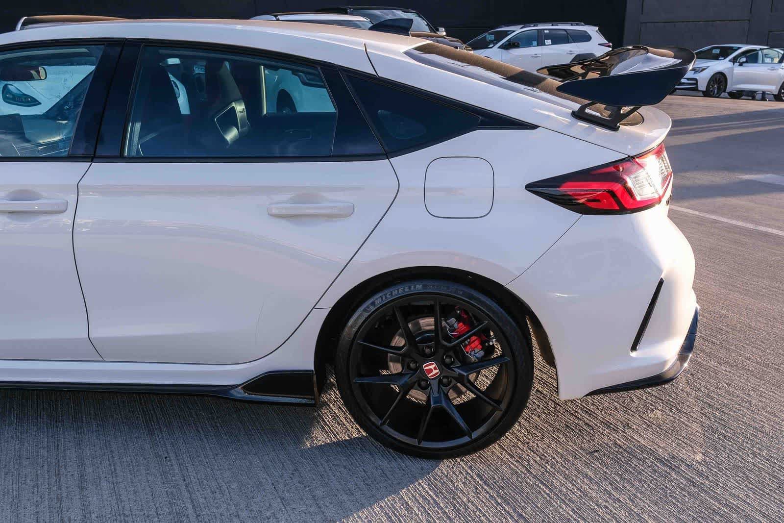 Used 2024 Honda Civic Type R image 8