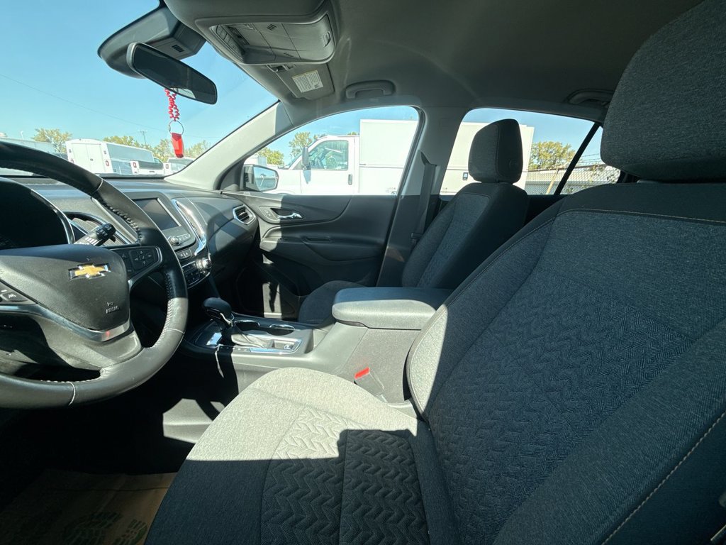Used 2022 Chevrolet Equinox LT FWD image 9