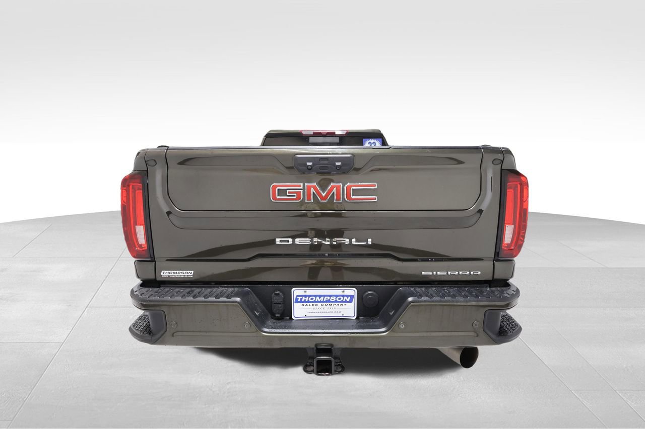 Used 2022 GMC Sierra 3500 Denali AWD/4WD image 2