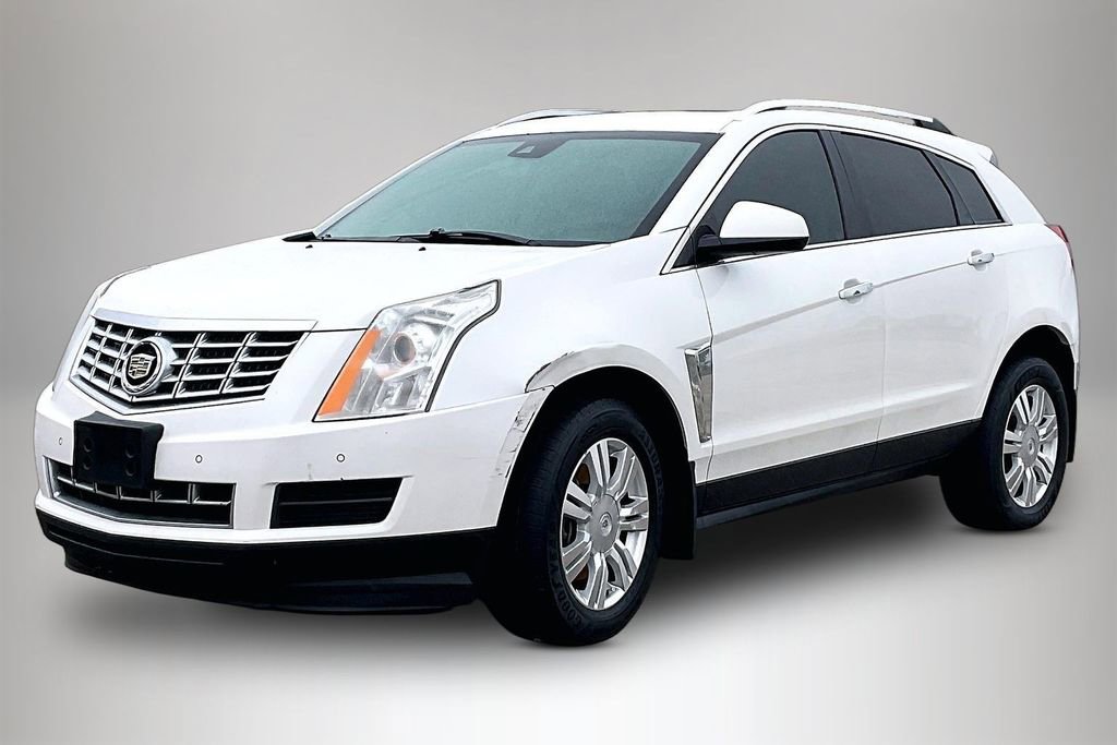 Used 2015 Cadillac SRX Luxury w/ Driver Awareness Package FWD image 2