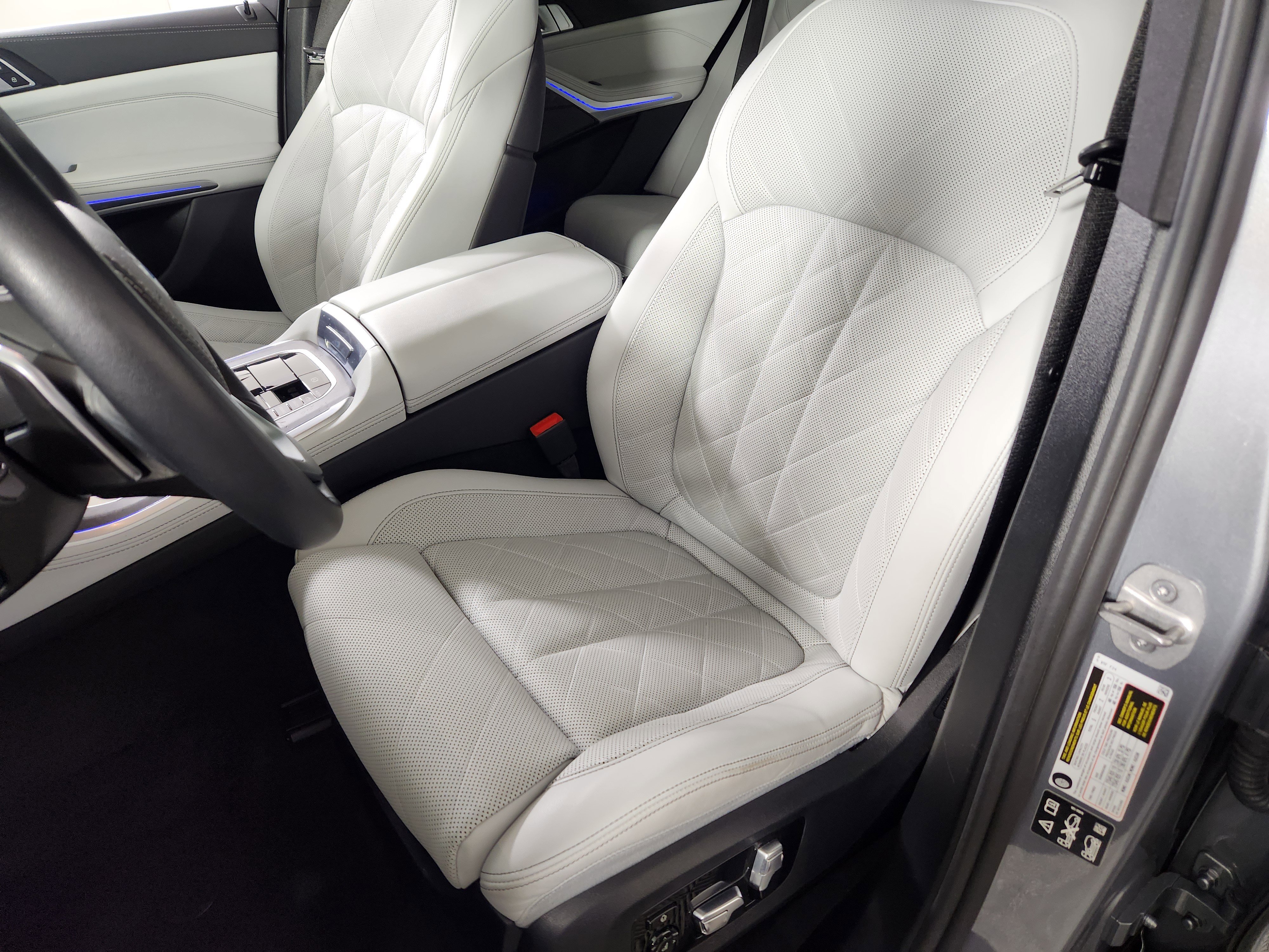 Used 2025 BMW X5 xDrive40i image 11