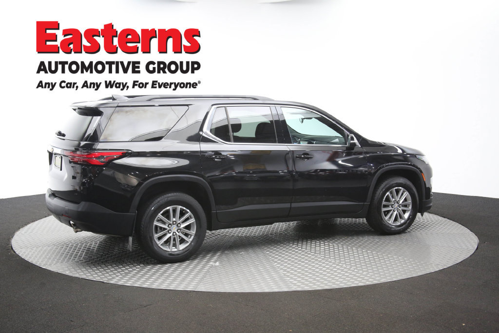 Used 2023 Chevrolet Traverse LT FWD image 47
