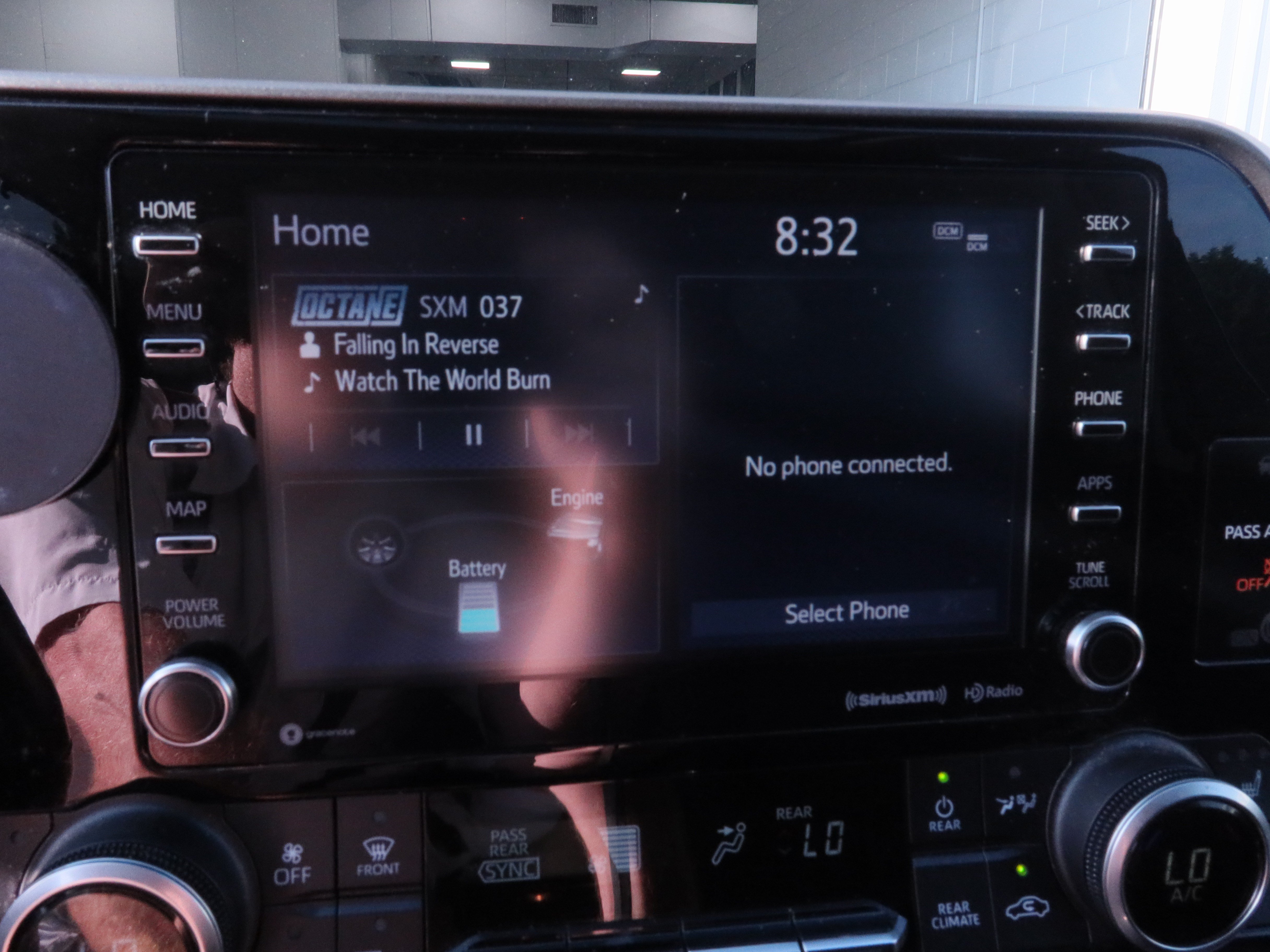 Used 2021 Toyota Highlander XLE FWD image 20