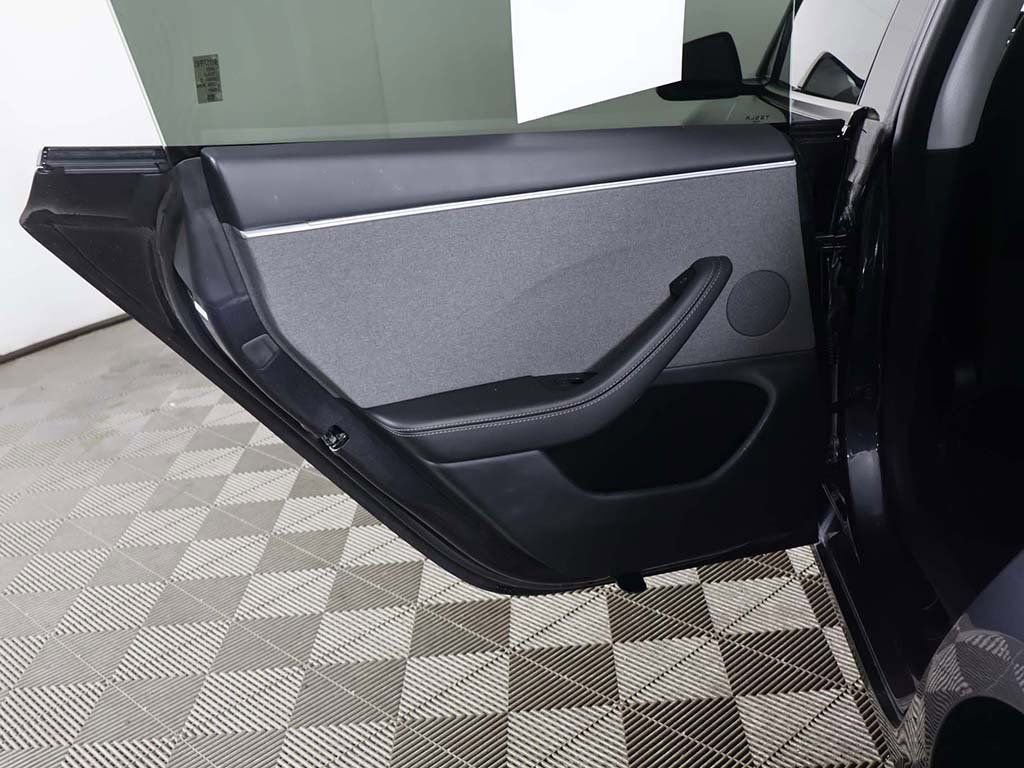 Used 2025 Tesla Model 3 Long Range RWD image 27
