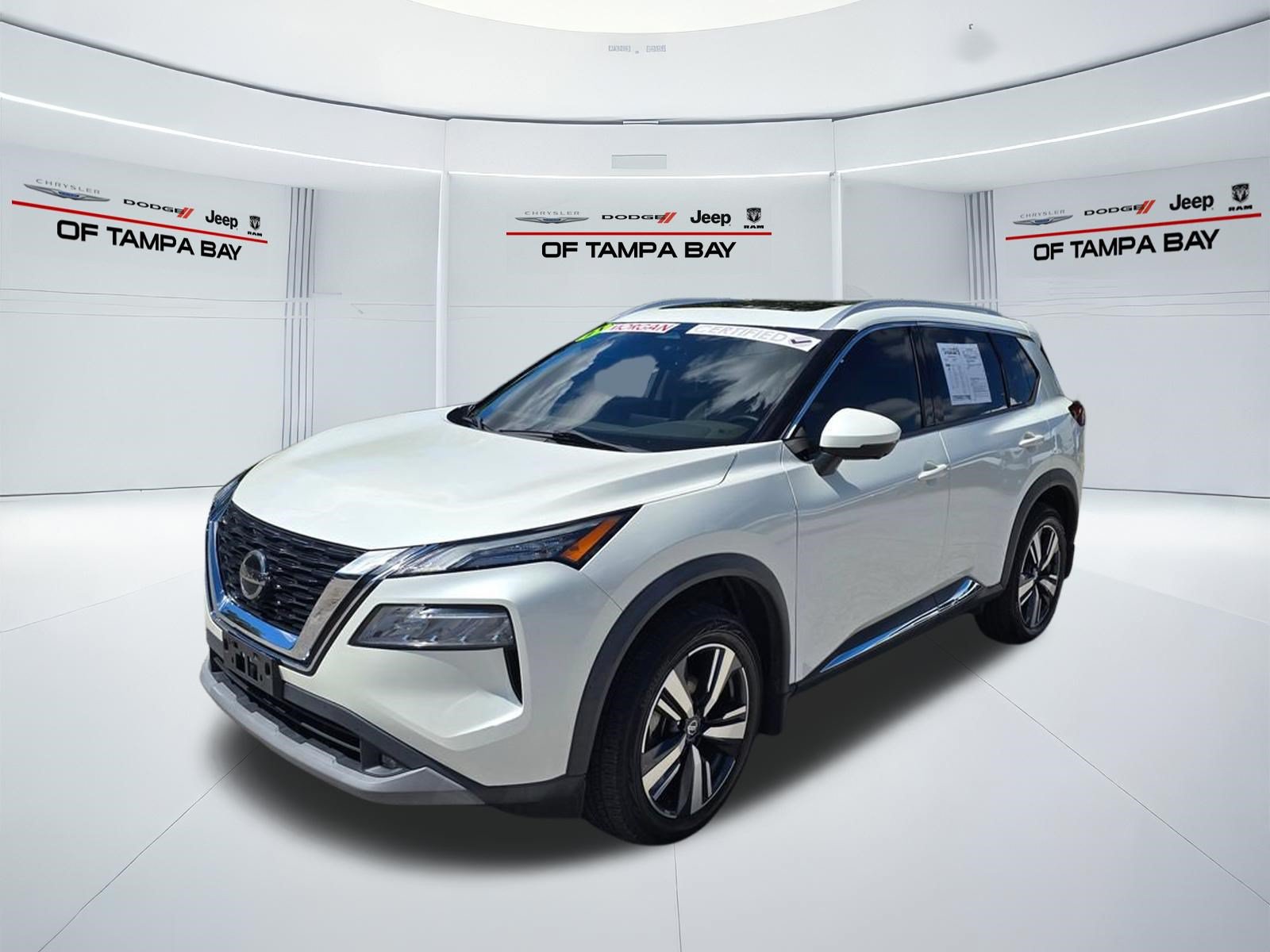 Used 2021 Nissan Rogue SL AWD/4WD image 2