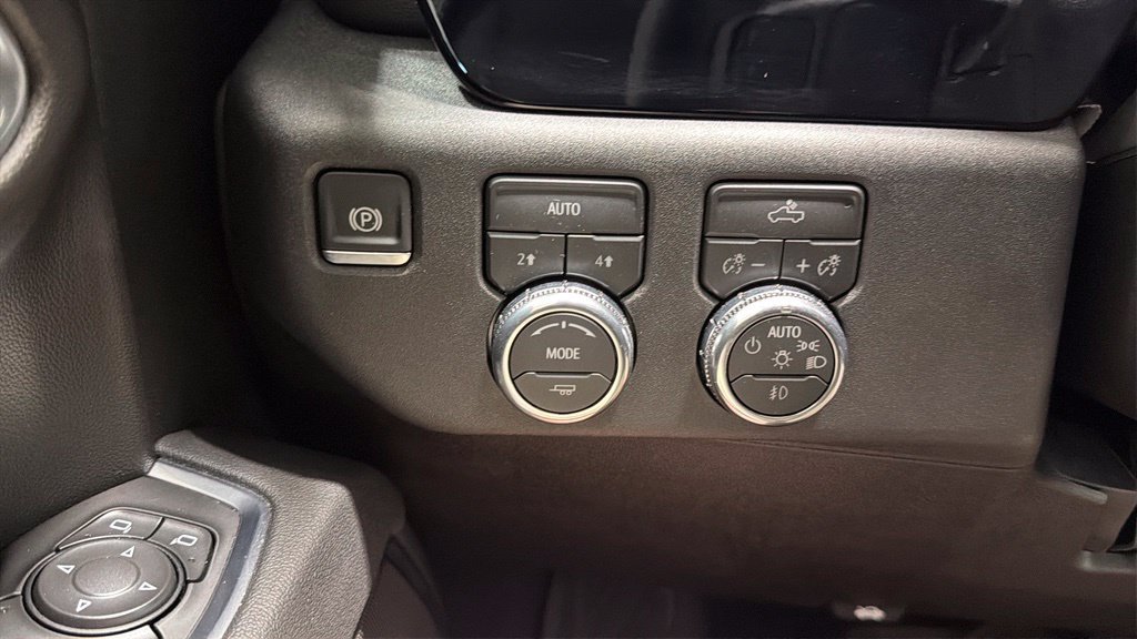 Used 2026 GMC Sierra 1500 Elevation w/ Elevation Select Package AWD/4WD image 5