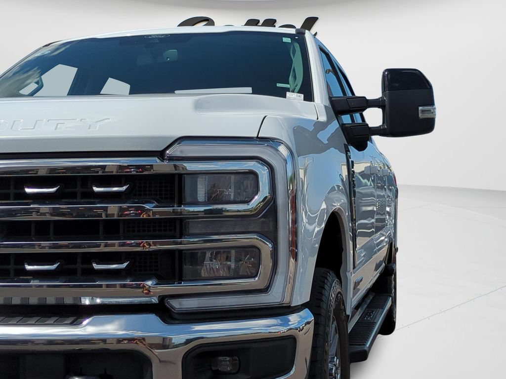Used 2026 Ford F250 Lariat AWD/4WD image 10
