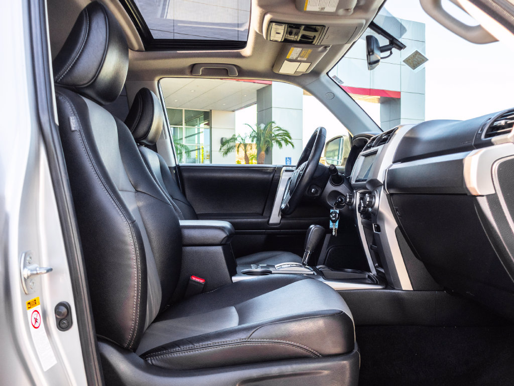 Used 2017 Toyota 4Runner SR5 Premium RWD image 22