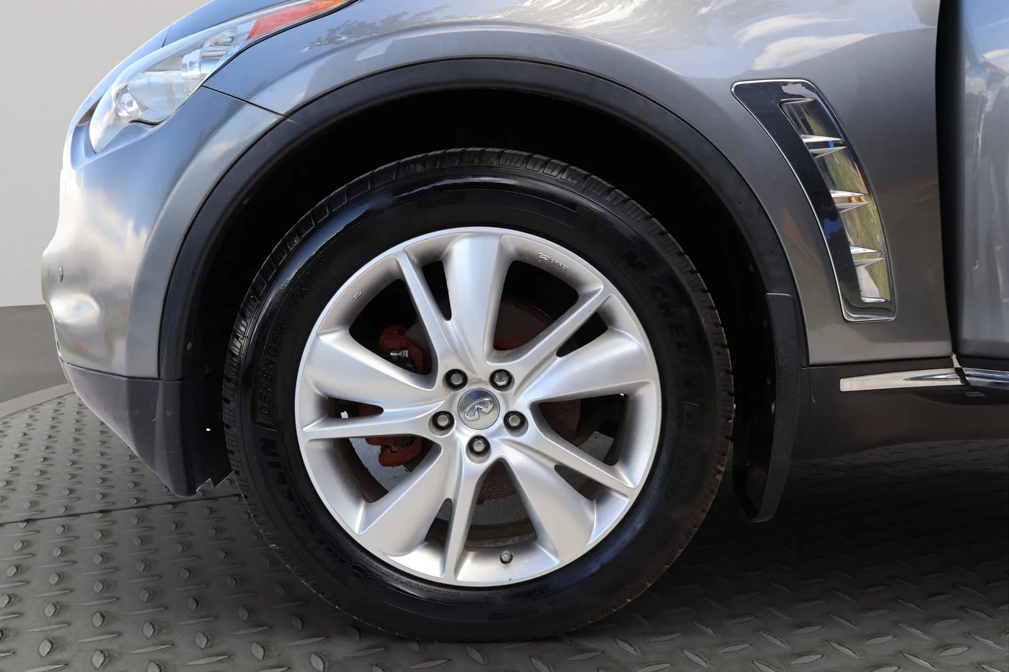 Used 2012 INFINITI FX35 AWD w/ Premium Pkg image 22