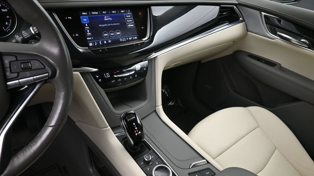Certified 2023 Cadillac XT6 Premium Luxury FWD image 8