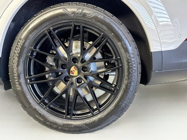 New 2026 Porsche Cayenne AWD/4WD image 25