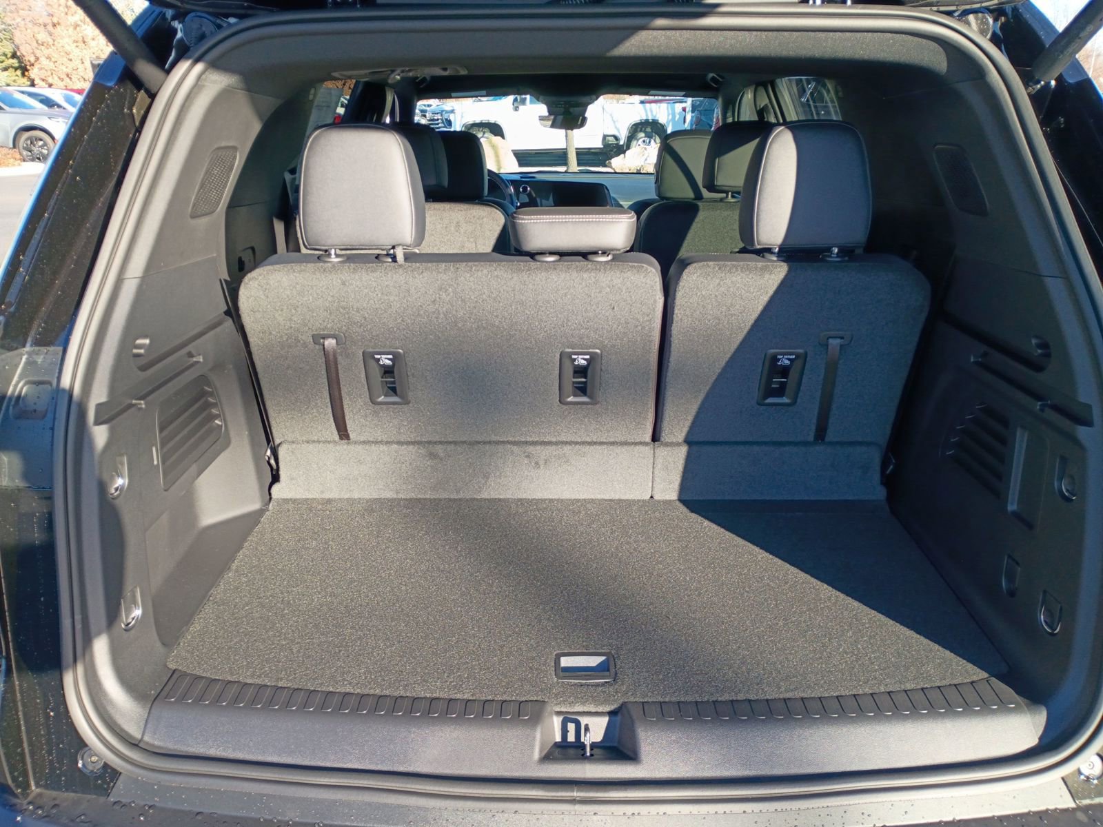 New 2026 Chevrolet Traverse LT w/ Midnight/Sport Edition image 24