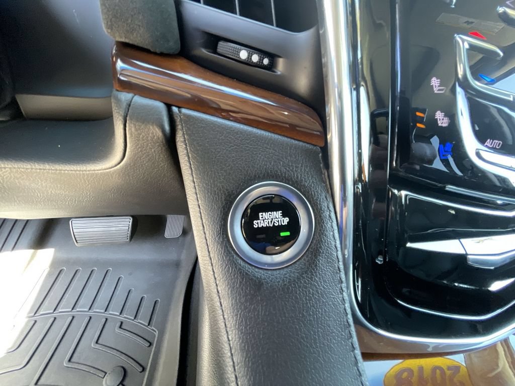 Certified 2018 Cadillac Escalade Premium Luxury AWD/4WD image 16