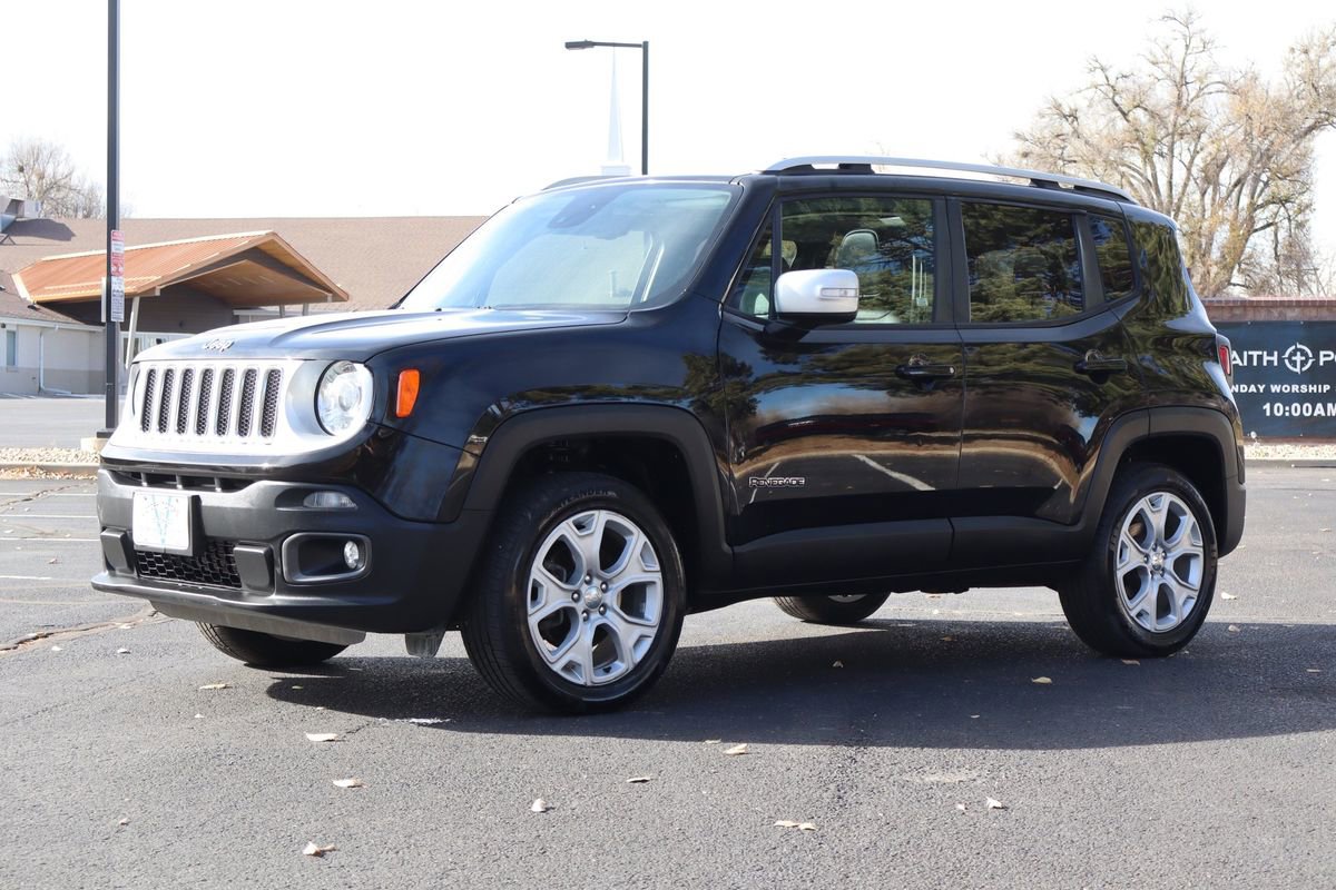 Used 2018 Jeep Renegade Limited w/ UConnect 8.4 Nav Group AWD/4WD image 11