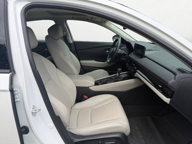Used 2025 Honda Accord Touring image 15