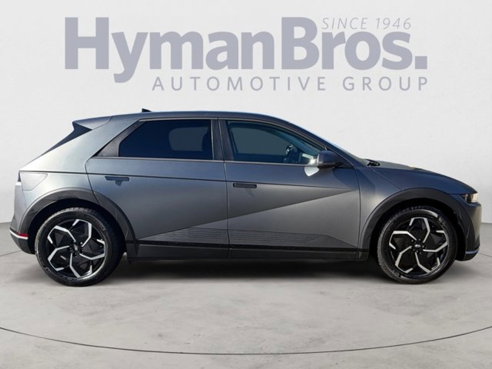 Used 2024 Hyundai Ioniq 5 SEL RWD image 2