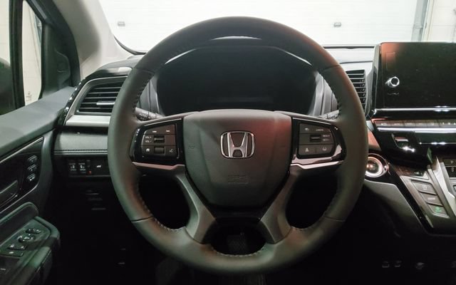 Certified 2026 Honda Odyssey Touring image 25