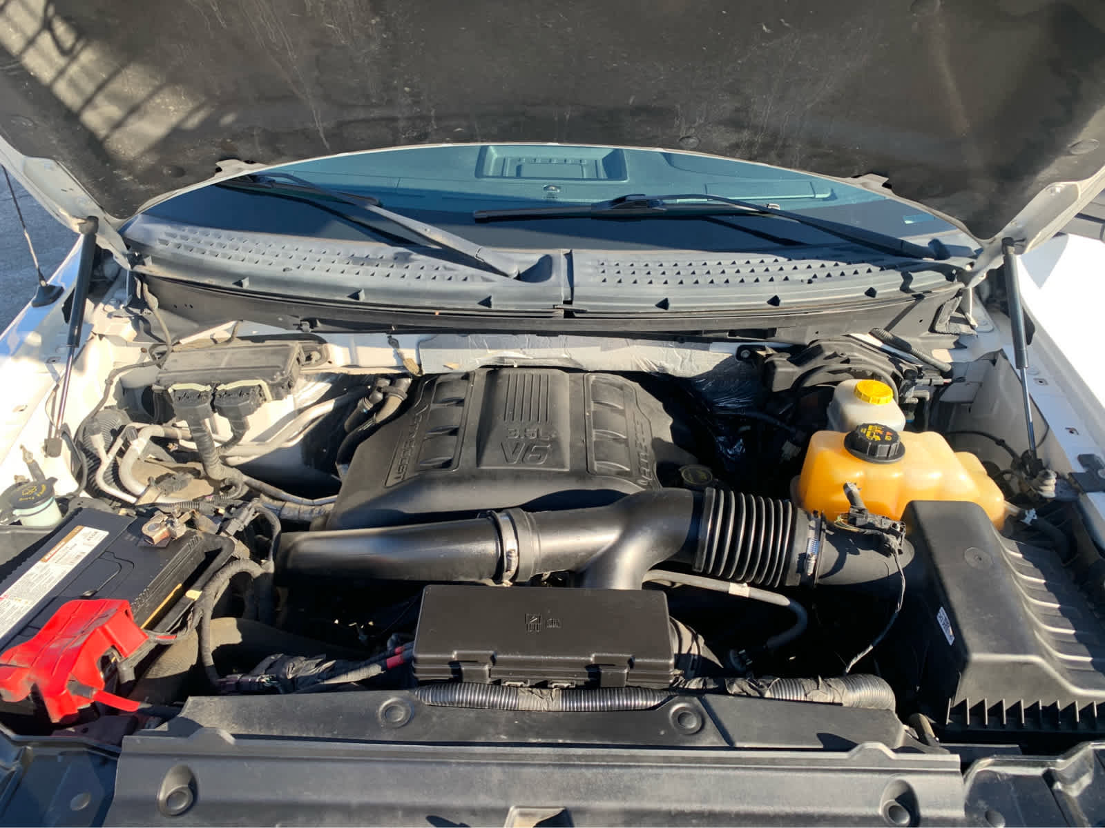 Used 2014 Ford F150 FX4 w/ Equipment Group 402A Luxury image 8