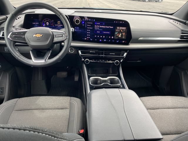 Certified 2024 Chevrolet Traverse LT w/ LPO, Floor Liner Package FWD image 5