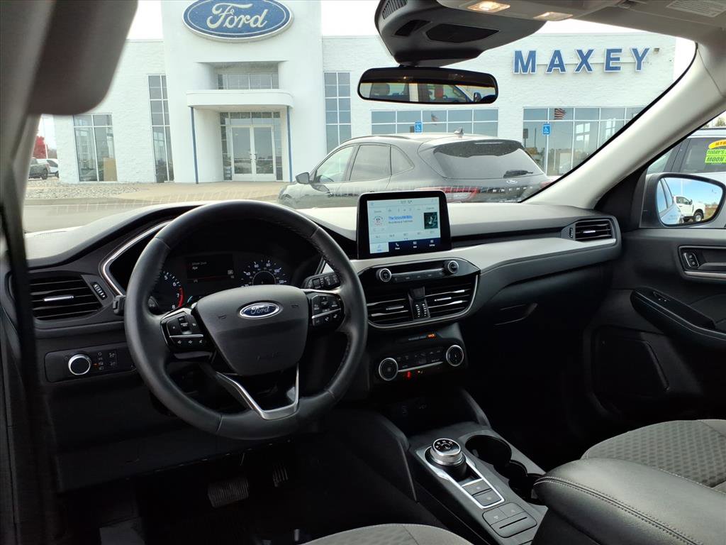 Used 2022 Ford Escape SE w/ Cold Weather Package image 10
