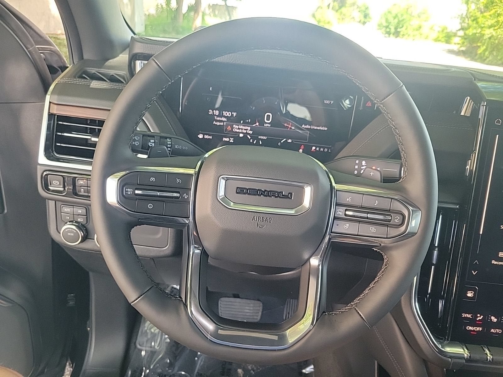New 2026 GMC Yukon XL Denali AWD/4WD image 19