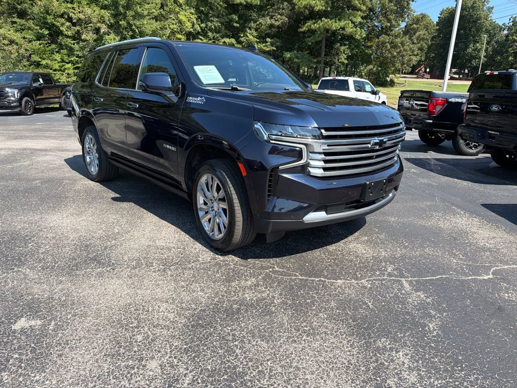Used 2021 Chevrolet Tahoe High Country w/ Premium Package AWD/4WD image 3