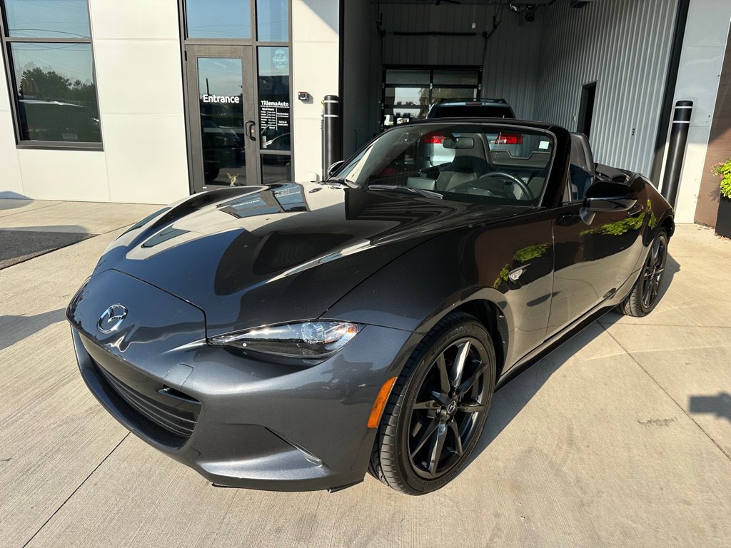 Used 2016 MAZDA MX-5 Miata Club RWD image 3