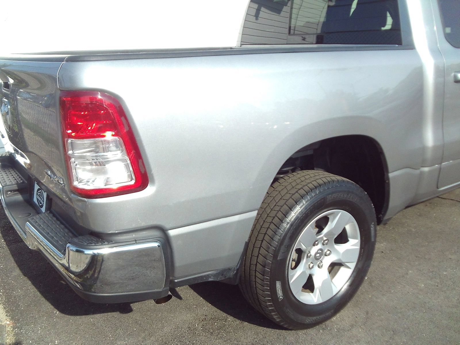 Used 2019 RAM 1500 Big Horn AWD/4WD image 10
