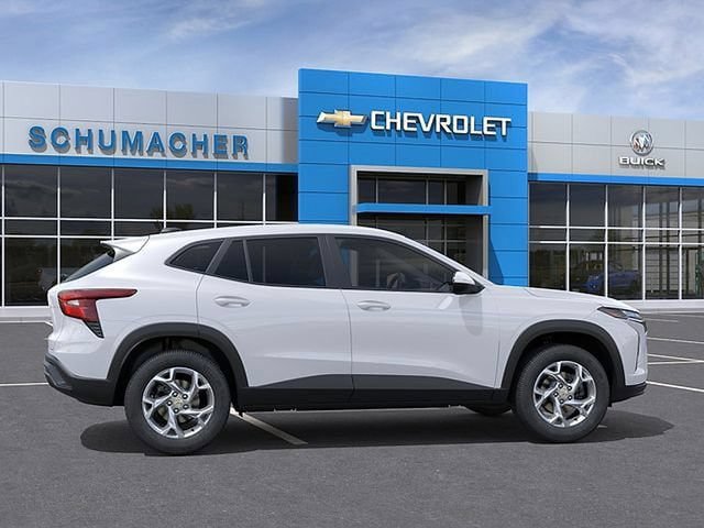New 2026 Chevrolet Trax LS w/ LS Convenience Package FWD image 5