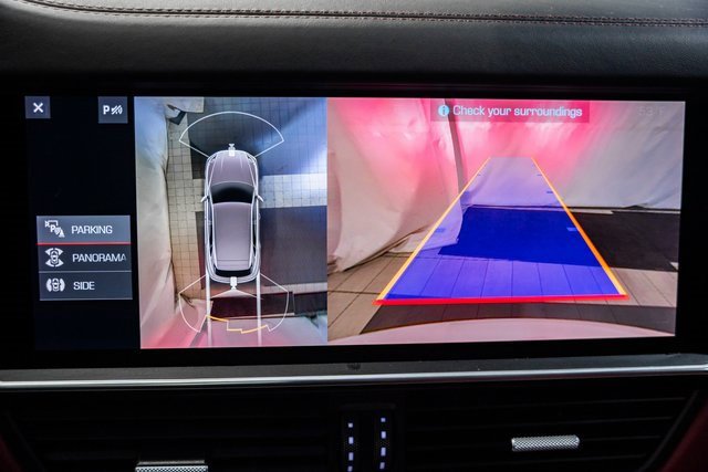 Used 2021 Porsche Cayenne Turbo image 41