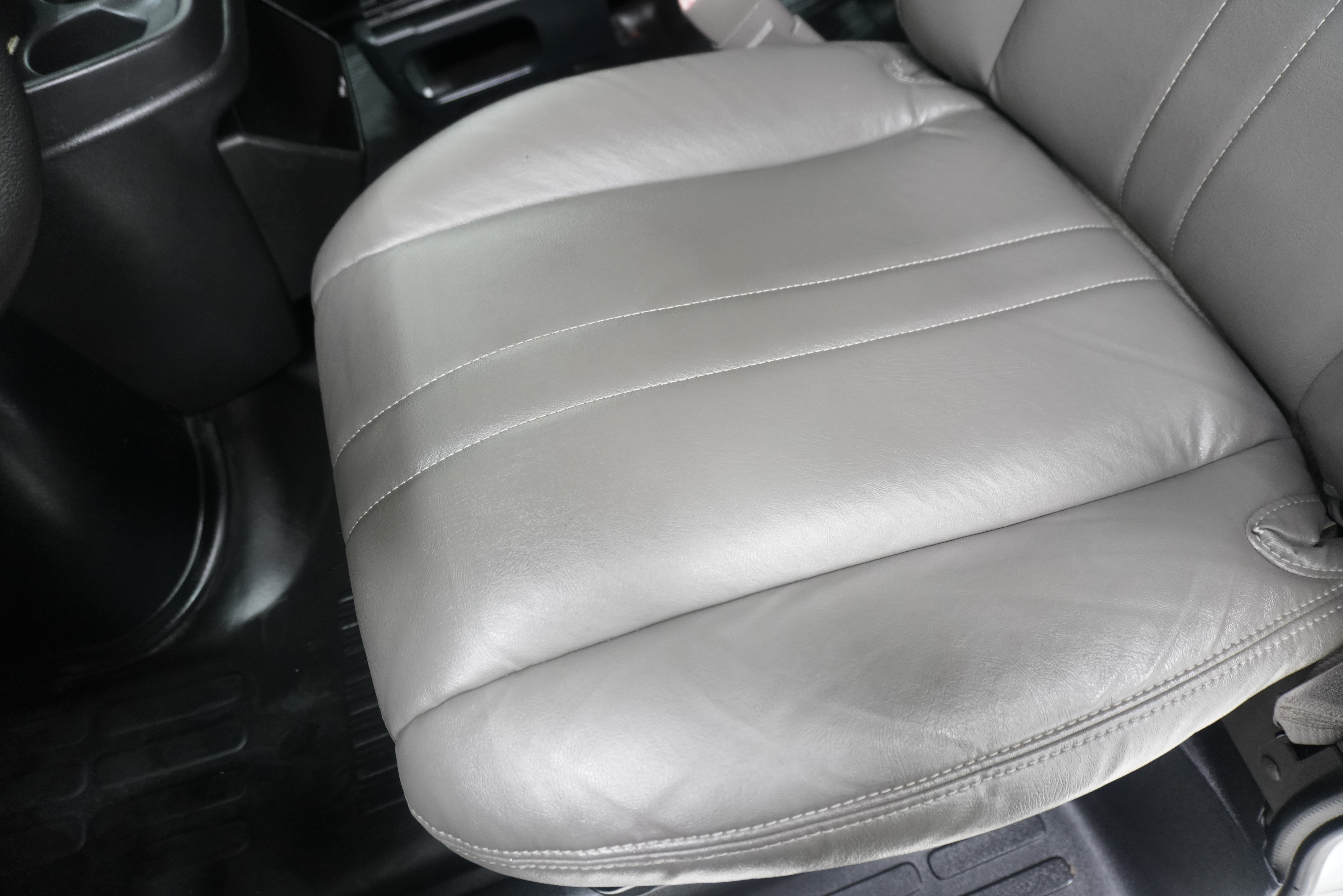 Used 2013 Chevrolet Express 2500 LS w/ Power Package RWD image 10