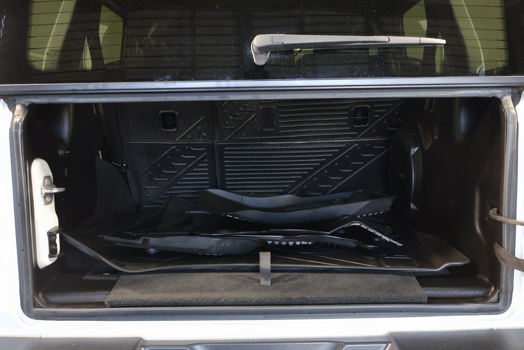 Used 2021 Jeep Wrangler Unlimited Sahara AWD/4WD image 14