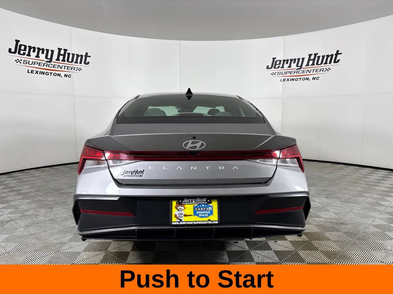 Used 2024 Hyundai Elantra SEL w/ Convenience Package FWD image 6