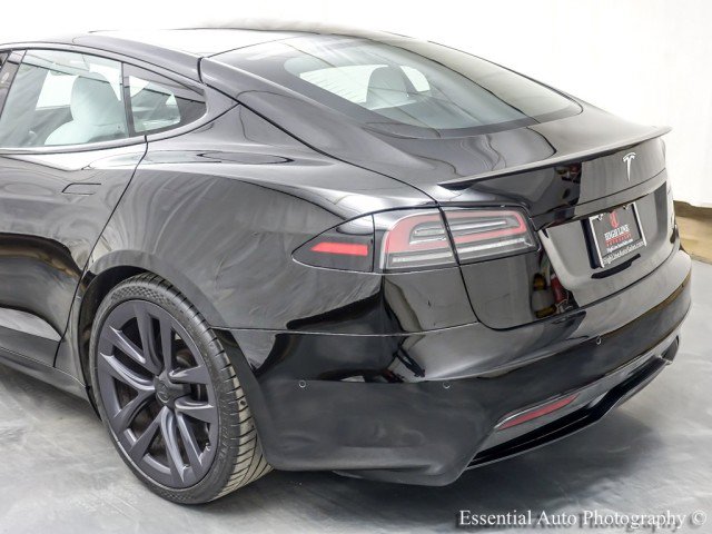 Used 2022 Tesla Model S Plaid image 9