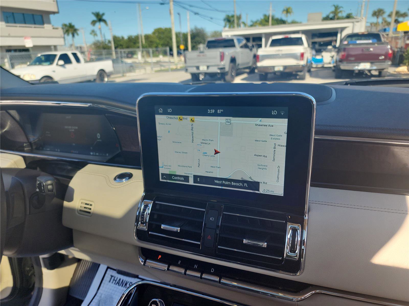 Used 2020 Lincoln Navigator Reserve w/ Luxury Package image 31