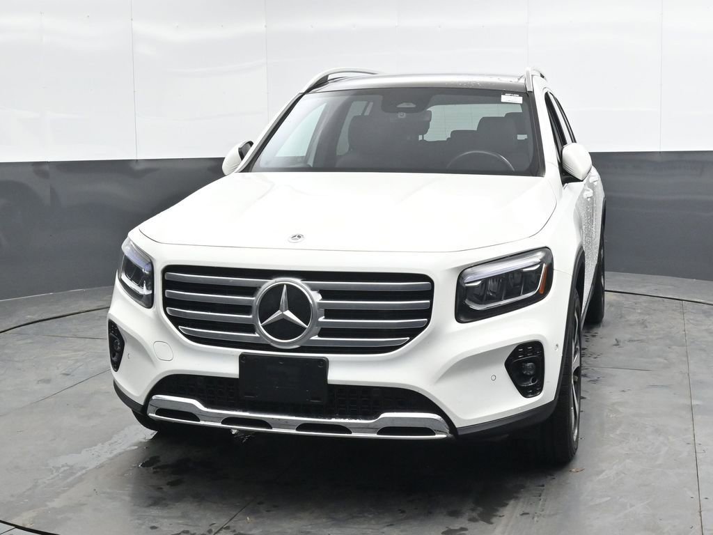 Used 2025 Mercedes-Benz GLB 250 4MATIC image 7