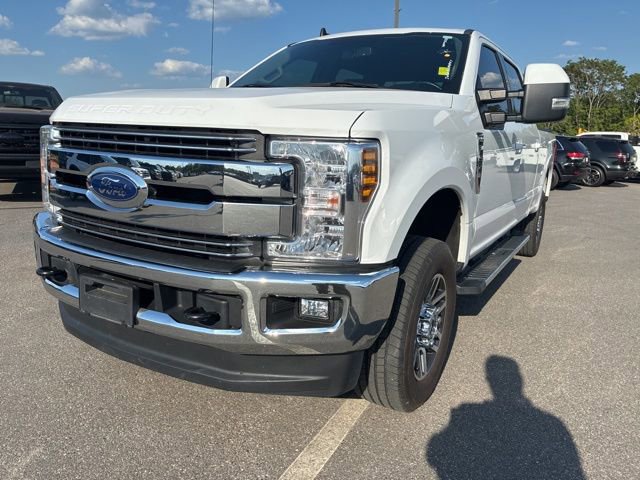 Used 2019 Ford F250 Lariat w/ Lariat Value Package AWD/4WD image 2