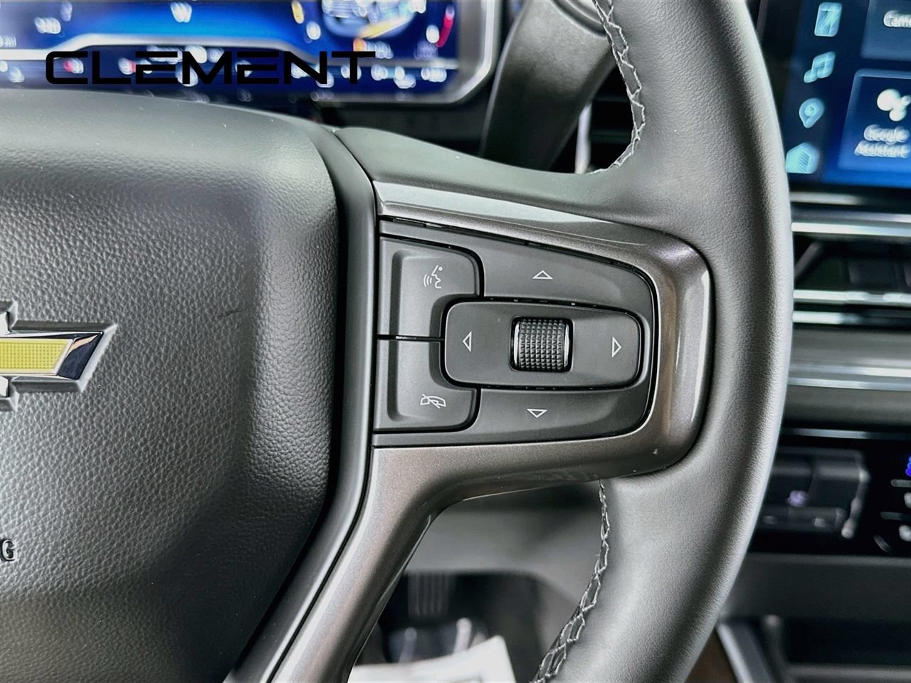 Used 2024 Chevrolet Silverado 2500 High Country AWD/4WD image 17
