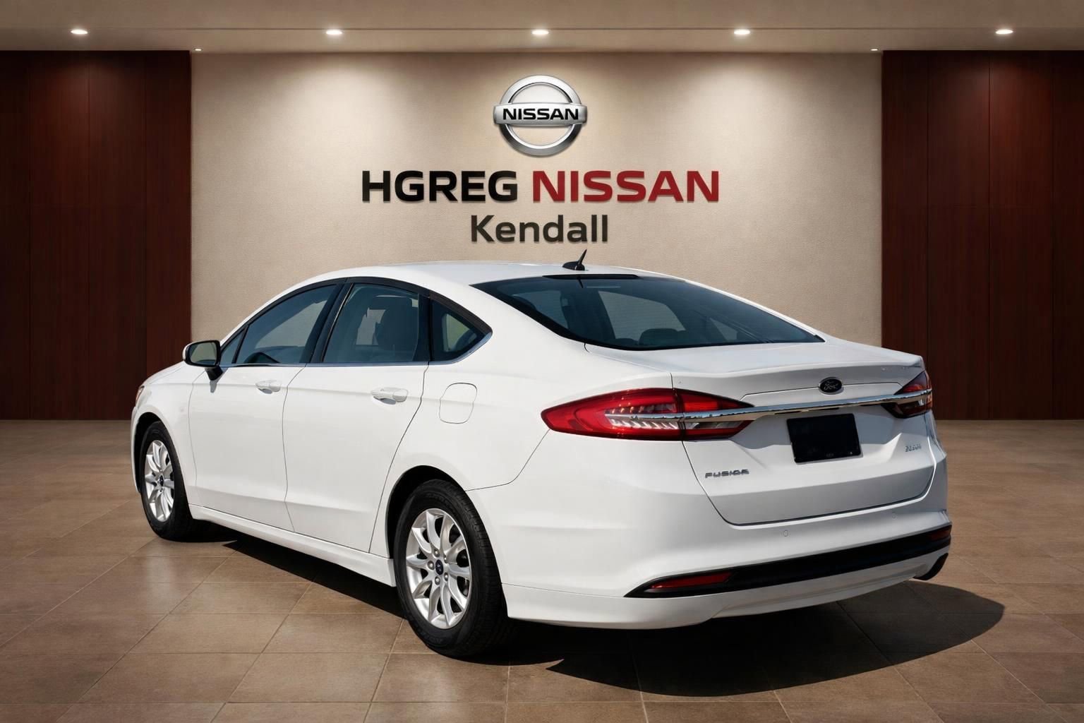 Used 2018 Ford Fusion S FWD image 2