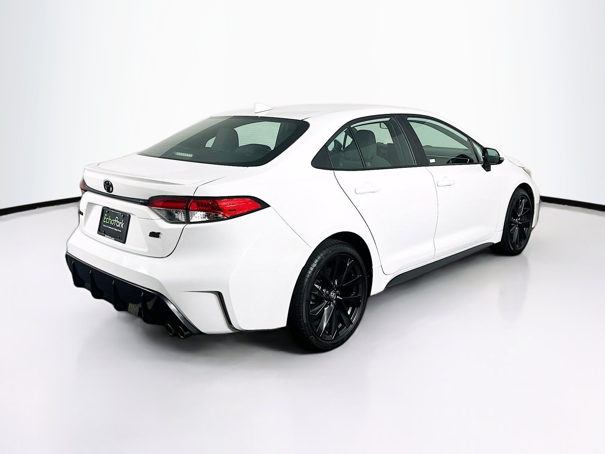 Used 2023 Toyota Corolla SE image 9