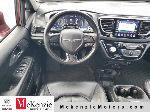 Used 2019 Chrysler Pacifica Touring-L Plus w/ Advanced Safetytec Group FWD image 28